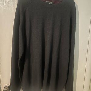 Woolrich Men's XXL Gray Knit Crewneck Sweater with Red Plaid Interior Detail